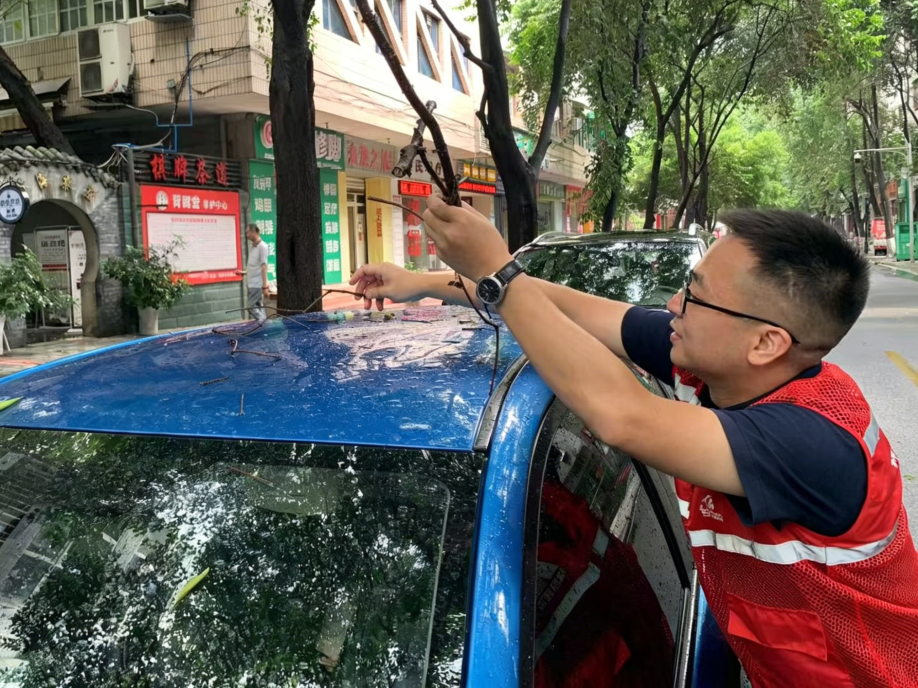 实干显担当·身边的共产党员——停车管理公司运营部副经理 杨蛟