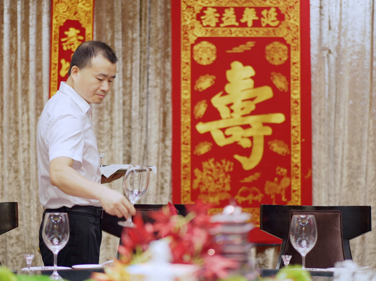 实干显担当·身边的共产党员——绵州酒店餐饮部主管 赵小涛